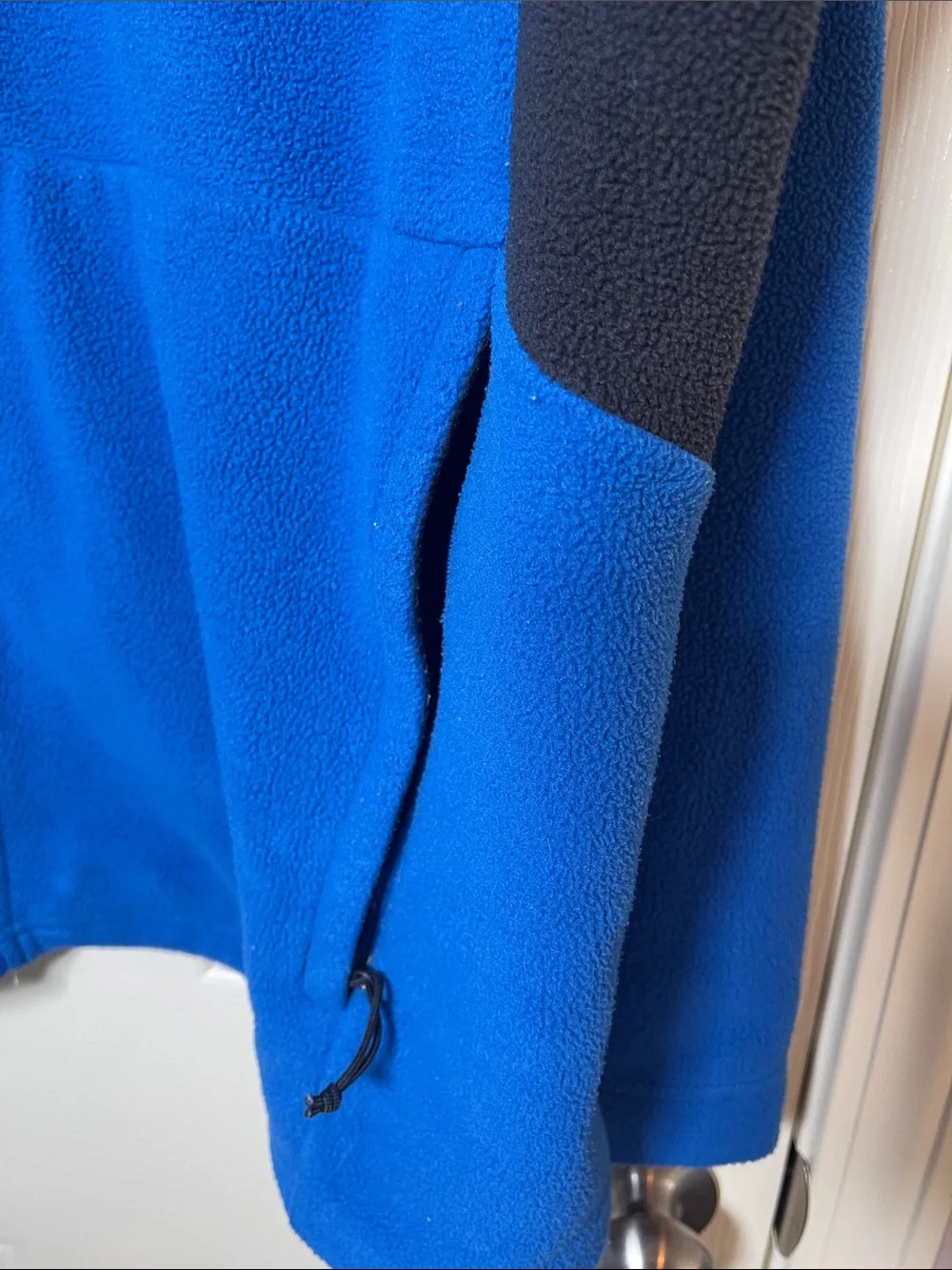 The North Face Men's Royal Blue Fleece Jacket with Black Elbow Panels